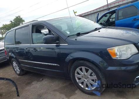 2013 Chrysler Town & Country Touring из США, поврежденный, VIN 2C4RC1BG1DR620446